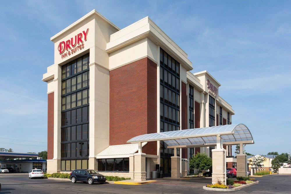 Drury Inn & Suites Terre Haute 1
