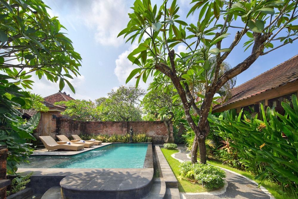 Mahe Garden Kuta Villas 1