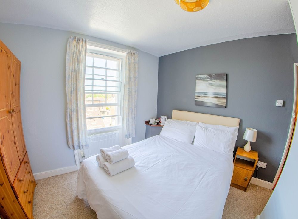 Olivers Guest House 2