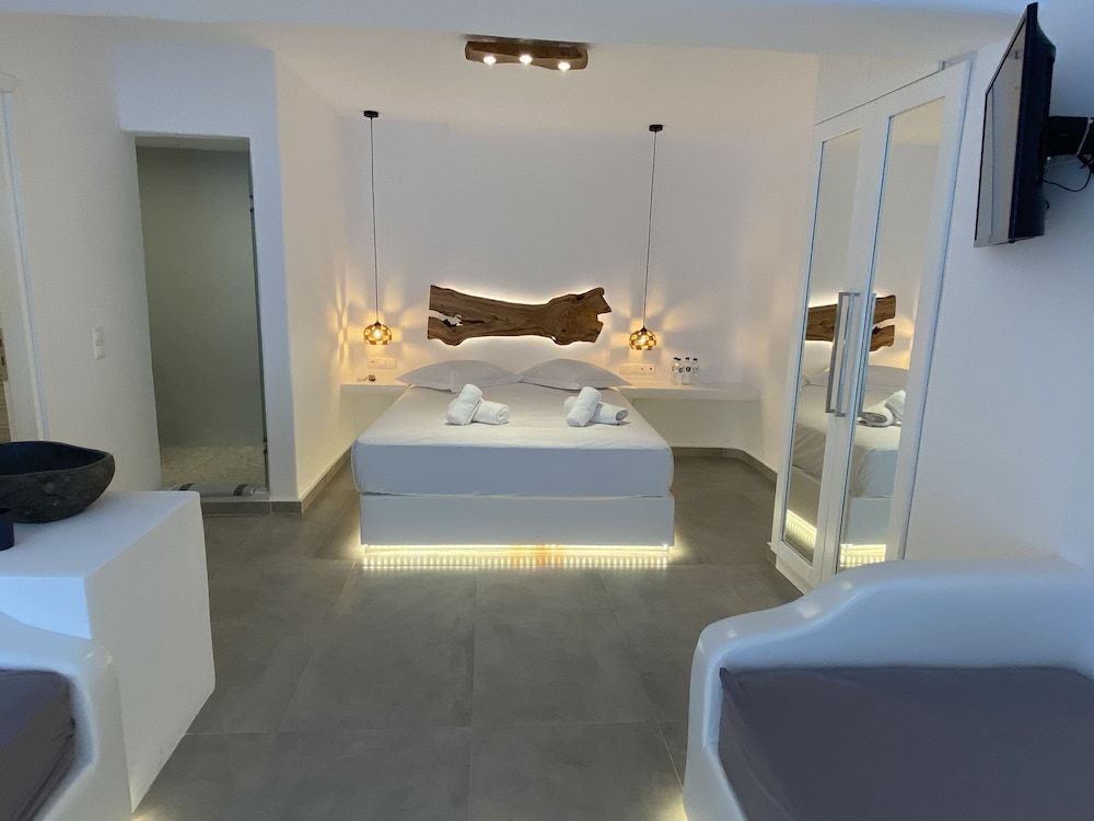 Eternal Suites 1
