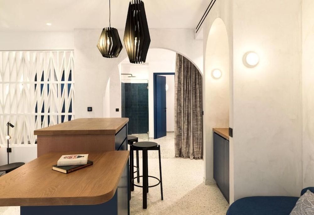 LYO II Boutique Suites Mykonos 2