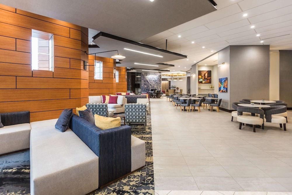 Hyatt Place Greenville Downtown 2