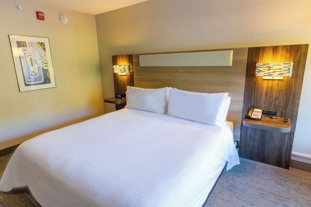 Holiday Inn Express NEPTUNE by IHG 2