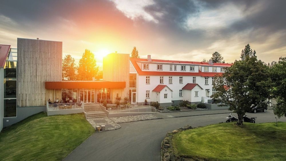 Gistihúsið - Lake Hotel Egilsstadir 1