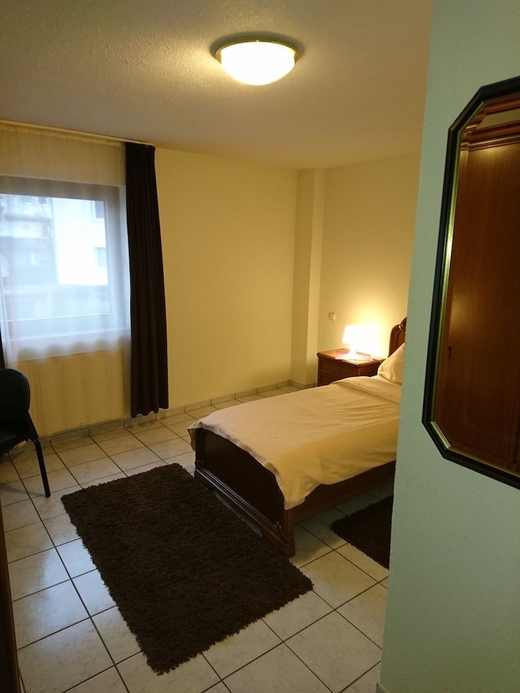 Euro-Hotel 2