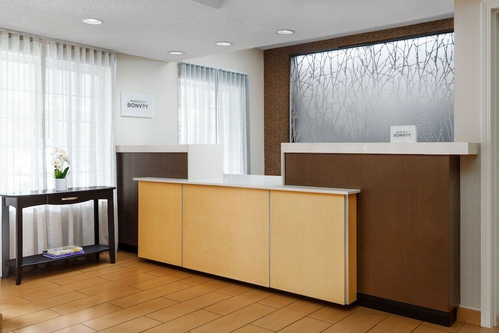 Fairfield Inn and Suites by Marriott Houston The Woodlands 2