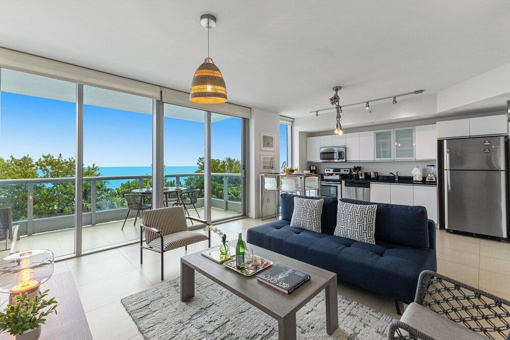 Dharma Home Suites Miami Beach at Monte Carlo 1