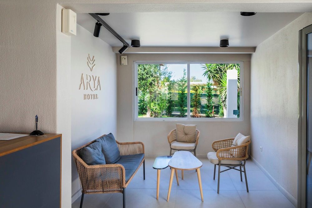 Arya Hotel 2