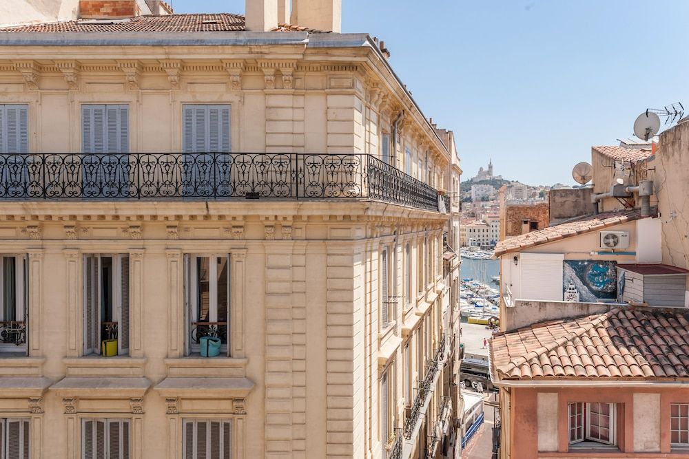 Residhotel Vieux Port 1
