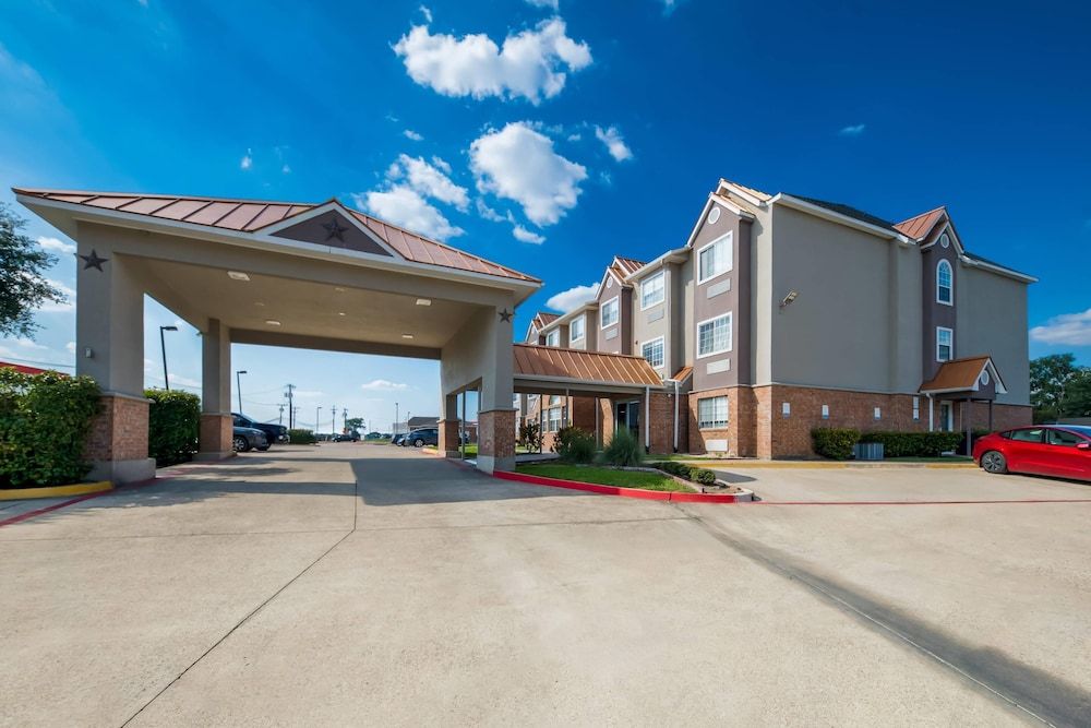 Quality Inn & Suites North Mesquite I-30 1
