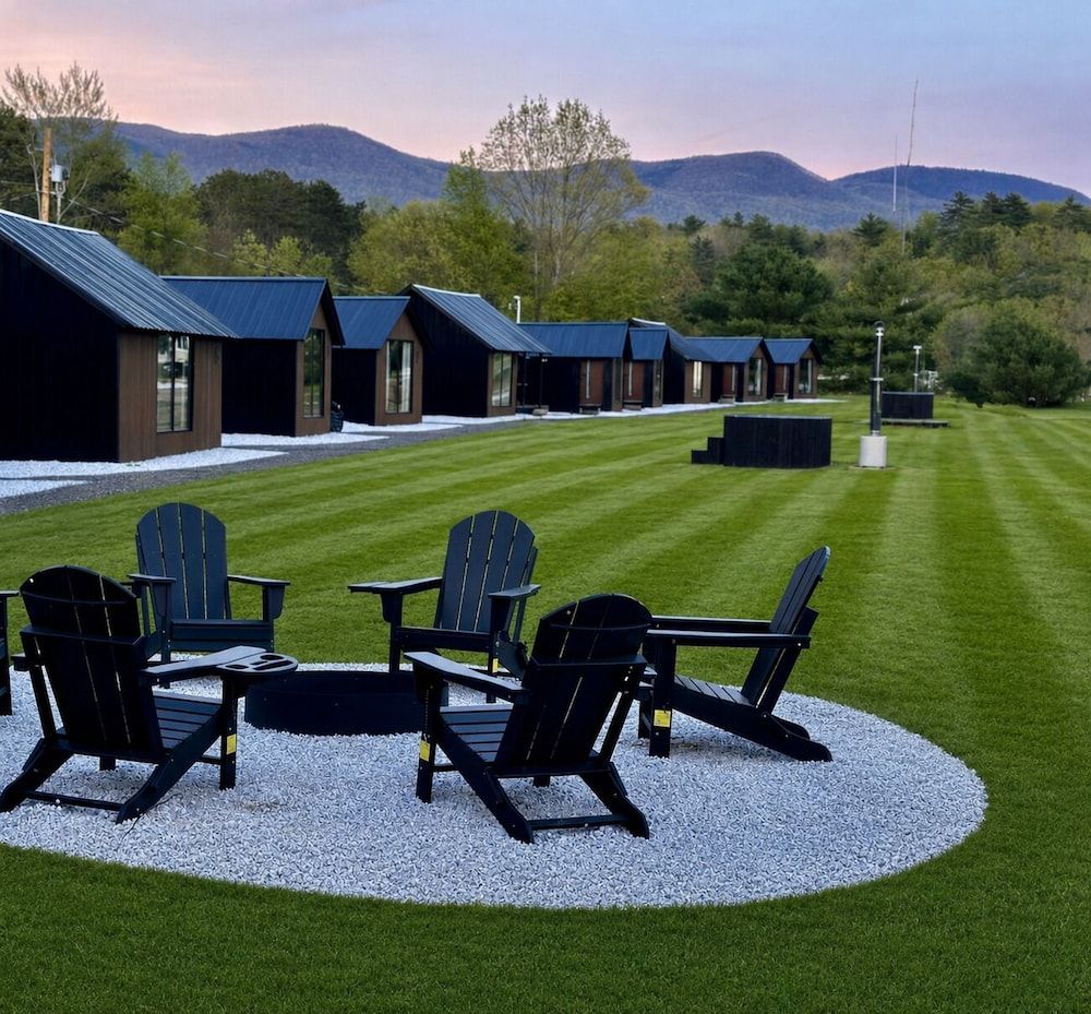 Emrose Luxury Cabins 1