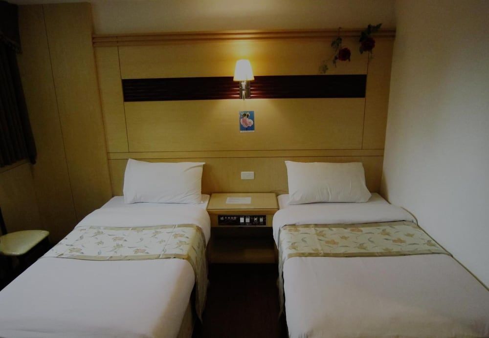 Gau Shan Ching Hotel 2