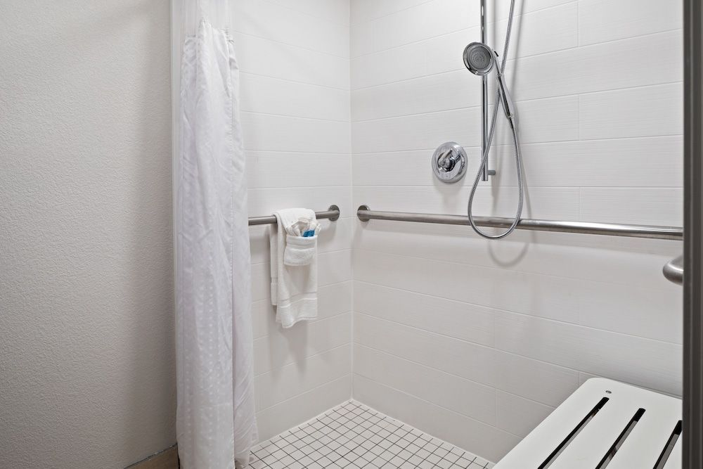 Holiday Inn Express ATLANTA-KENNESAW by IHG 2