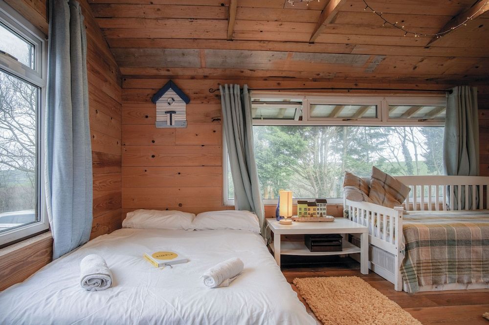 The Hygge Hut - 1 Bed - Freshwest Beach Retreat 2