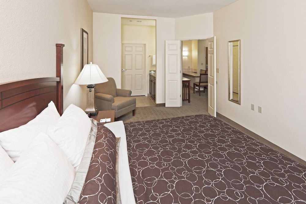 Staybridge Suites OKLAHOMA CITY AIRPORT by IHG 1