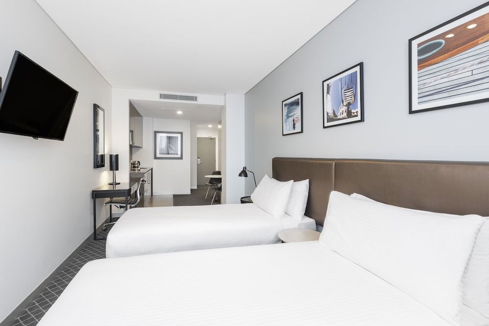 Holiday Inn & Suites SYDNEY BONDI JUNCTION by IHG 2