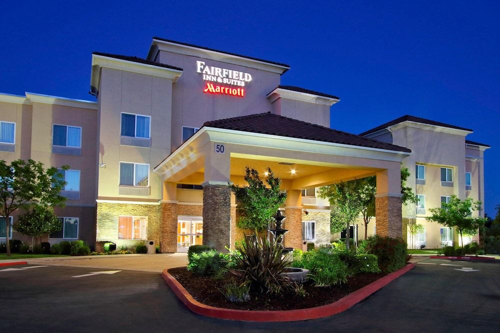 Fairfield Inn & Suites Fresno Clovis 1