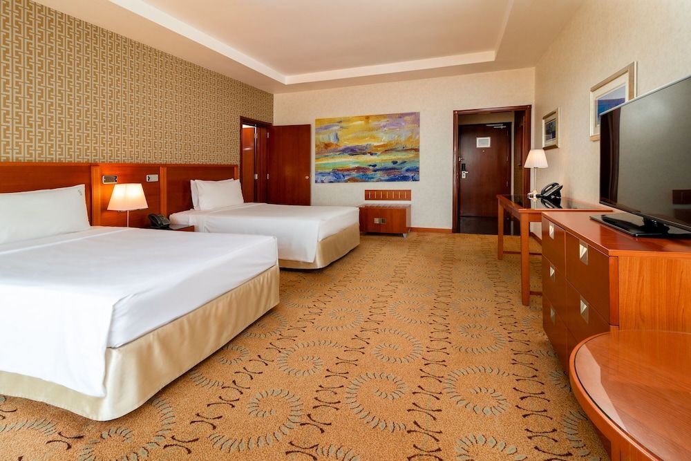 Holiday Inn SUITES KUWAIT SALMIYA by IHG 1