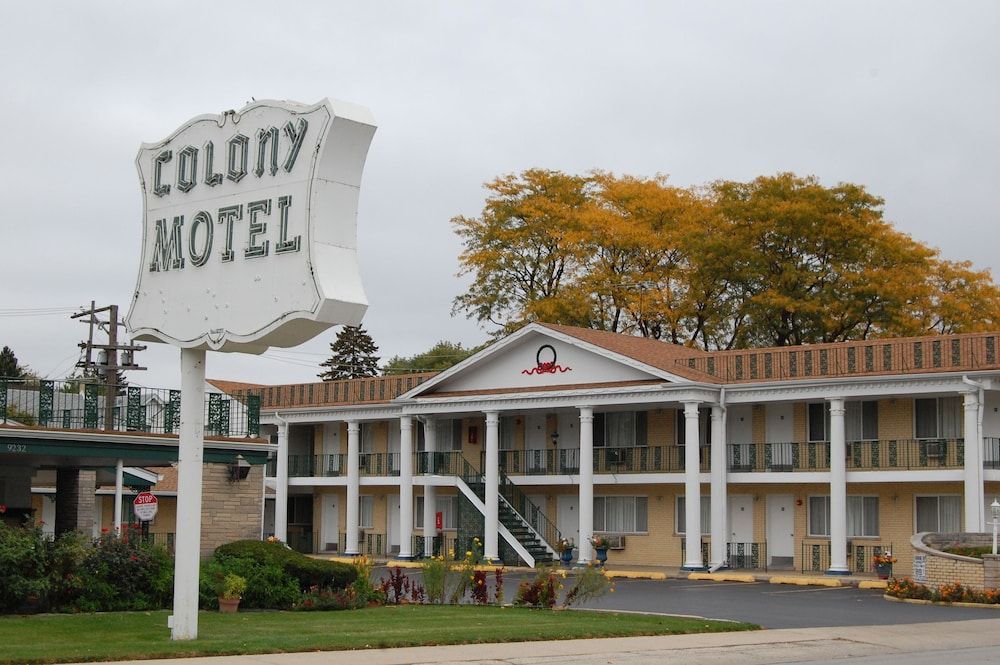 Colony Motel 1