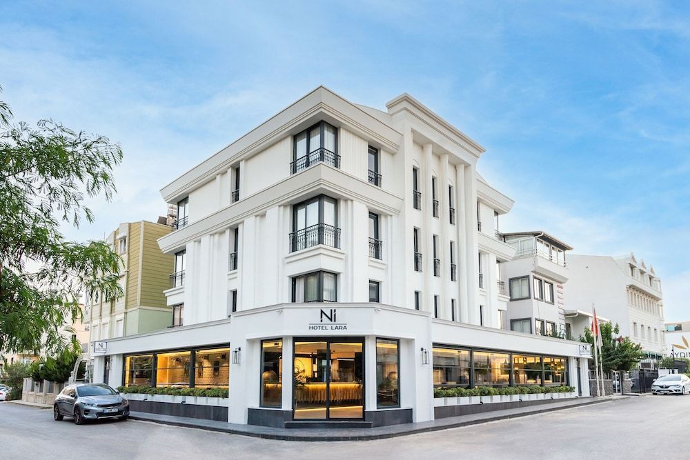 Ni Hotel Lara 1
