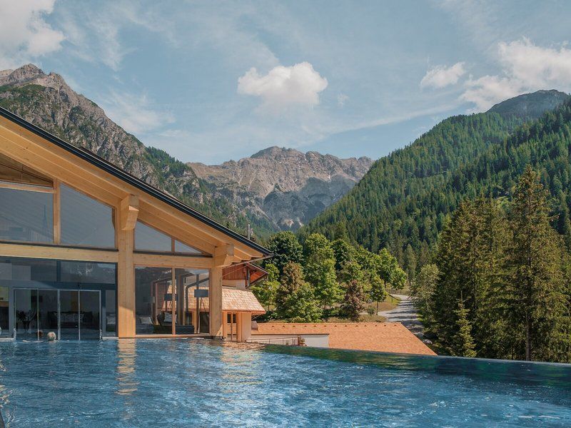 Almwellness-Resort Tuffbad 1