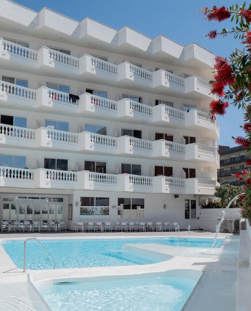 Hotel Bernat II 4*Sup 1