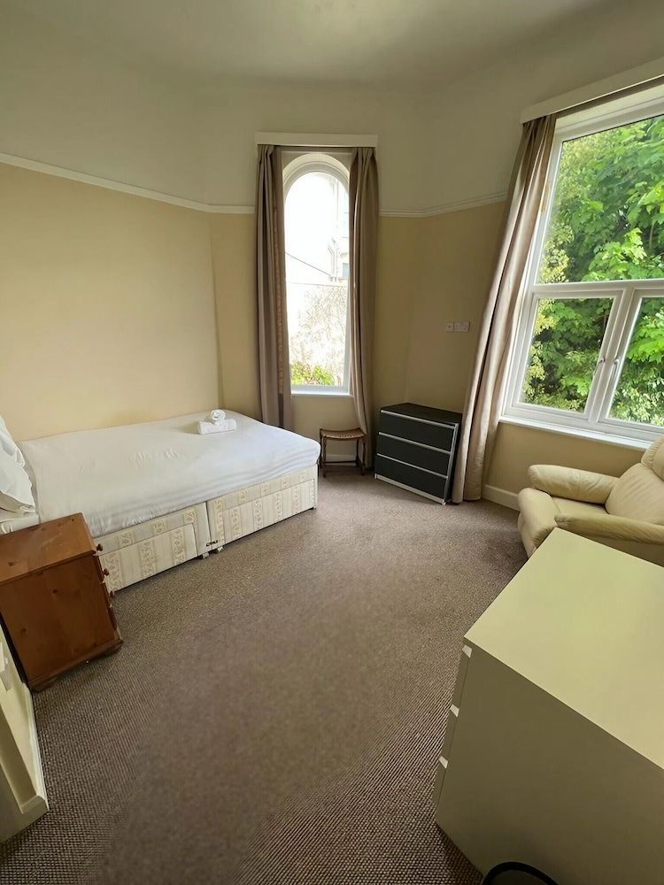 Crofton House Hotel 2