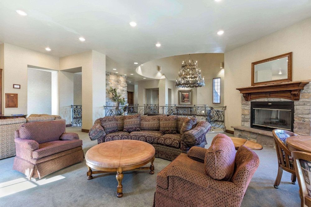 Bluegreen Vacations Big Bear Village, an Ascend Collection Resort 2