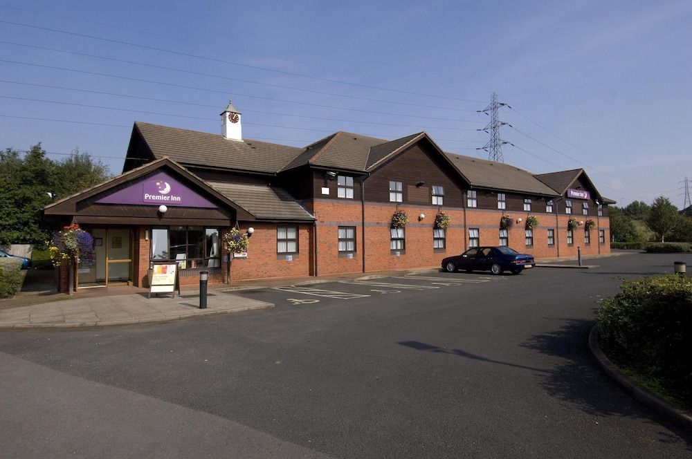 Premier Inn Walsall - M6 J10 1
