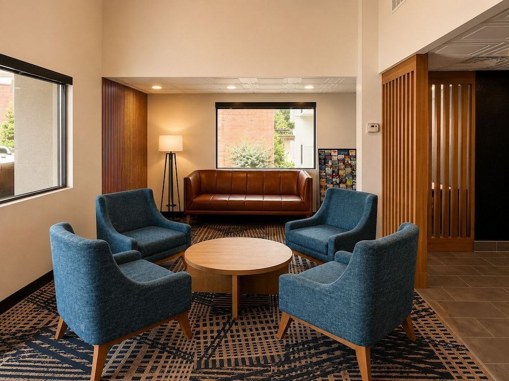 Best Western Plus Atlanta Sandy Springs Perimeter Hotel 2