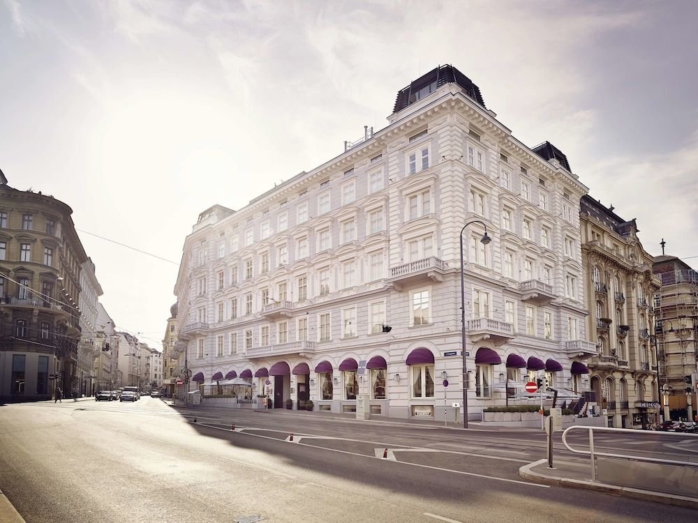 Hotel Sans Souci, Vienna 1