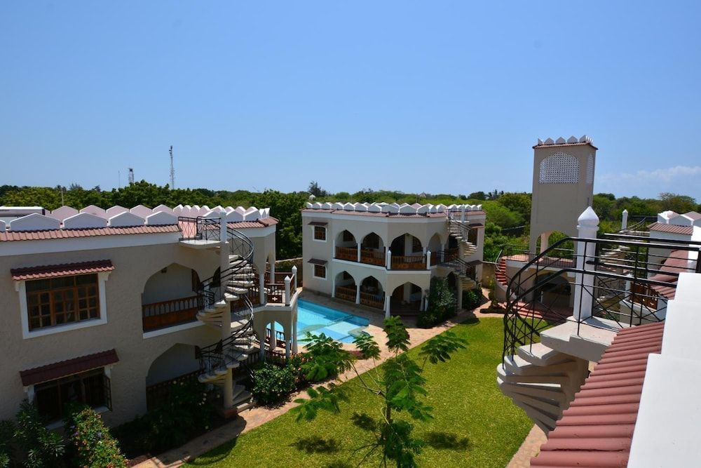 Diani Pearl 1