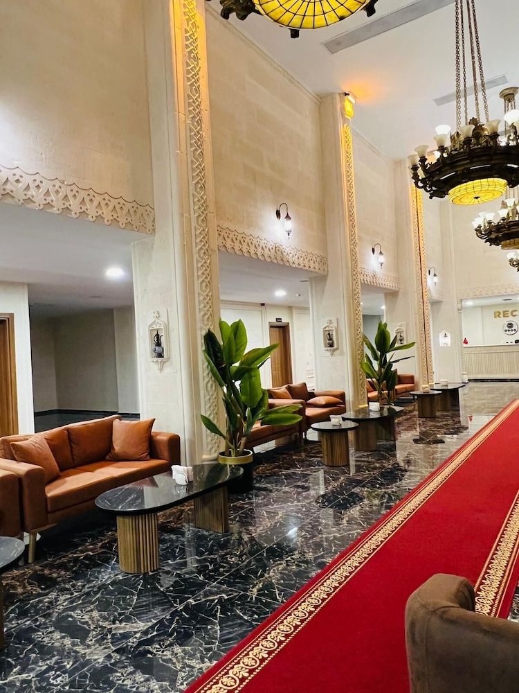 Dayman Hotel 2