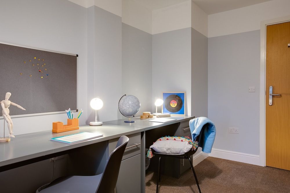 Griffith Rooms 2