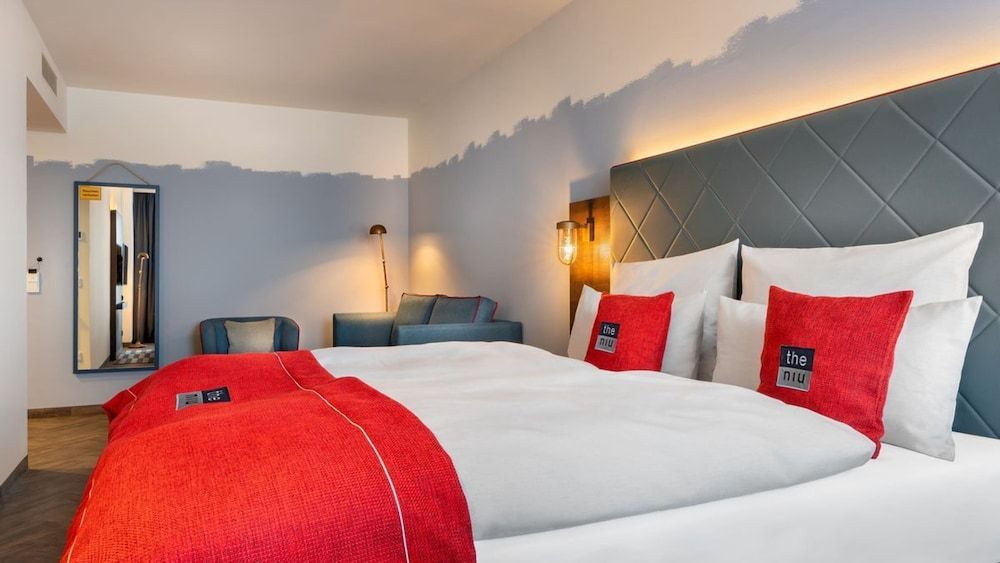 Holiday Inn - the niu, Keg Hamburg Ost by IHG 1