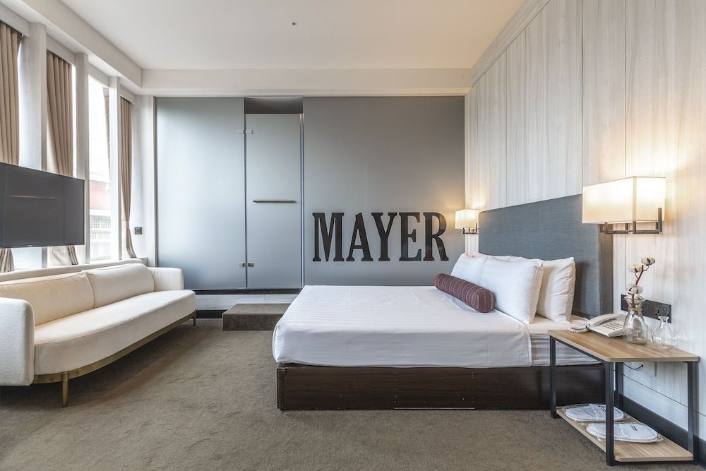 Mayer Inn 1