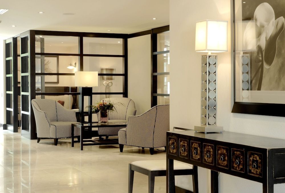 The Shaw Club Hotel 2