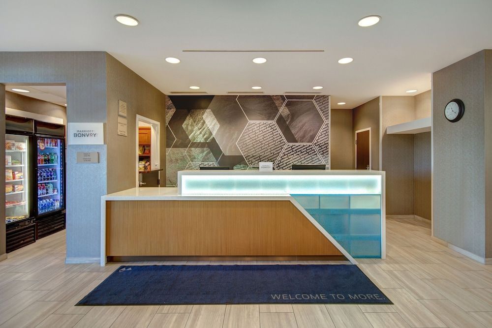 SpringHill Suites By Marriott Erie 2