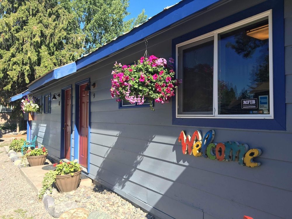 Flathead Lake Resort 1