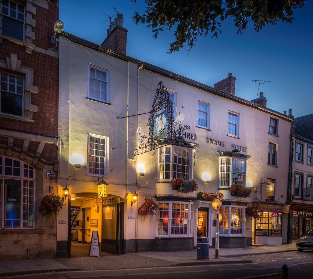 The Three Swans Hotel, Market Harborough, Leicestershire - The Coaching Inn Group 1