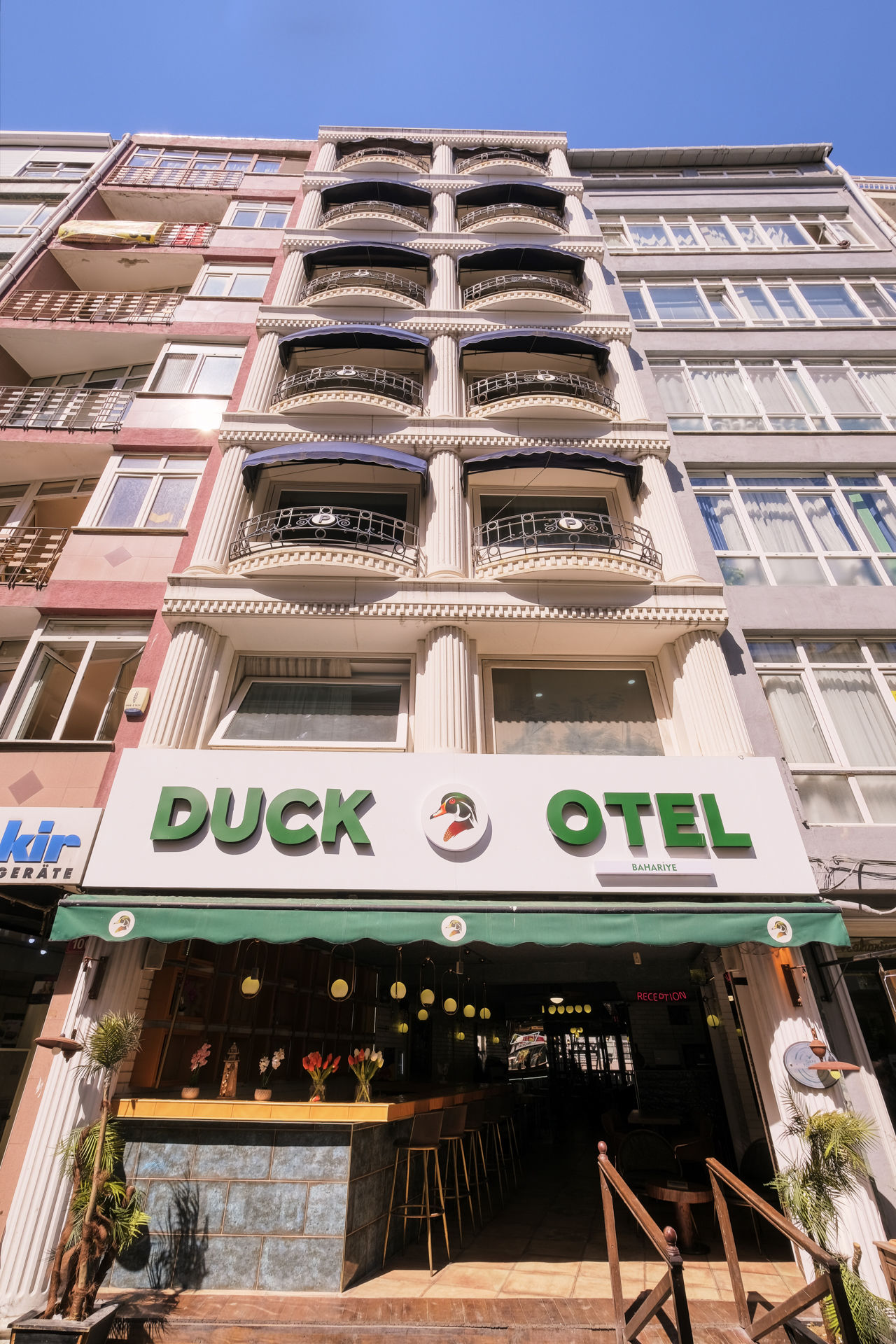 Duck Otel 1