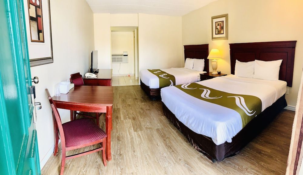 Niagara's Best Inn 2