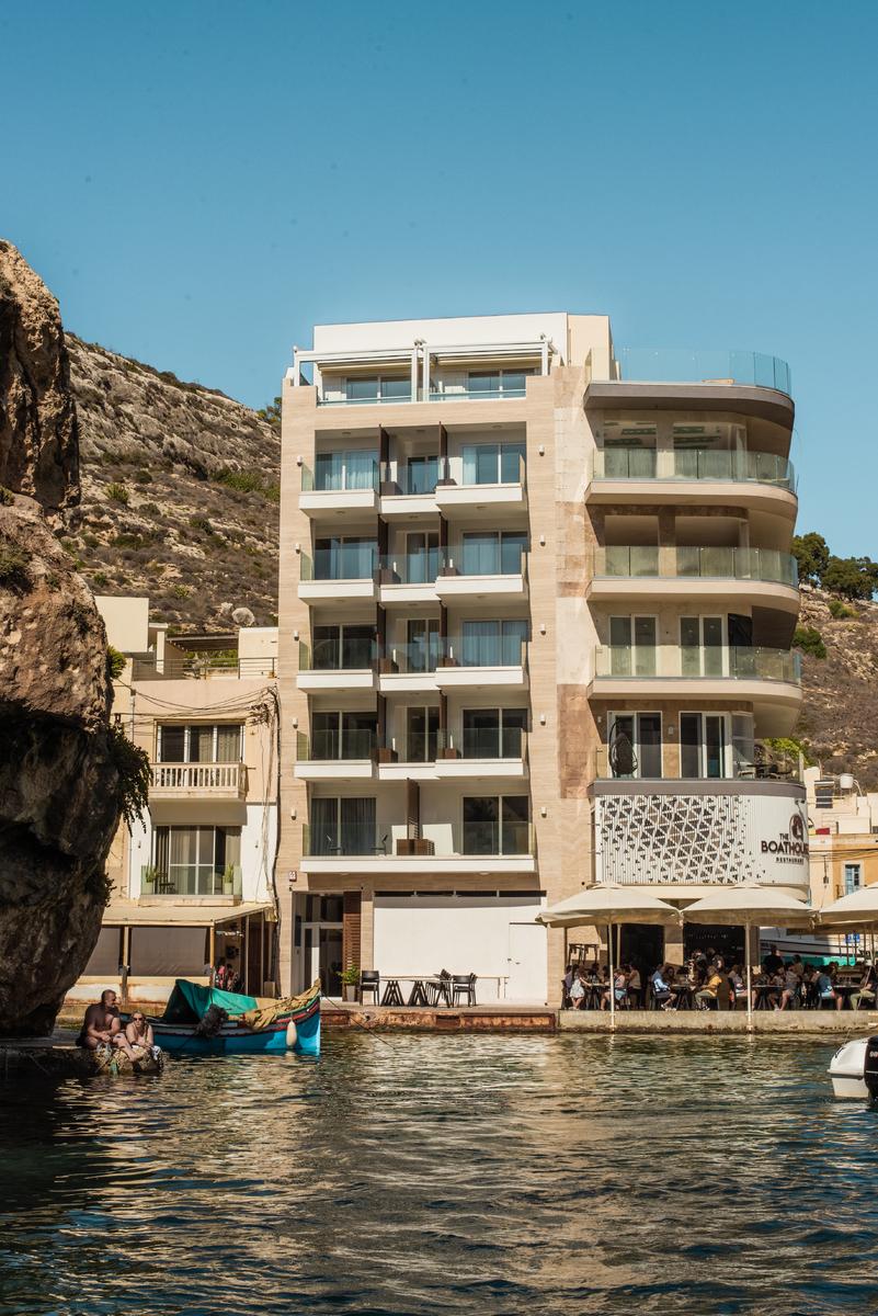 Blu Waters Boutique Hotel 1