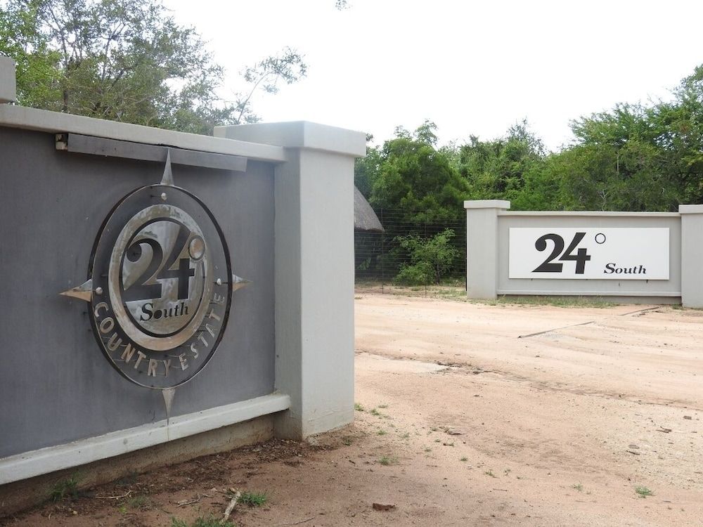 24 Degrees South Country Estate 1