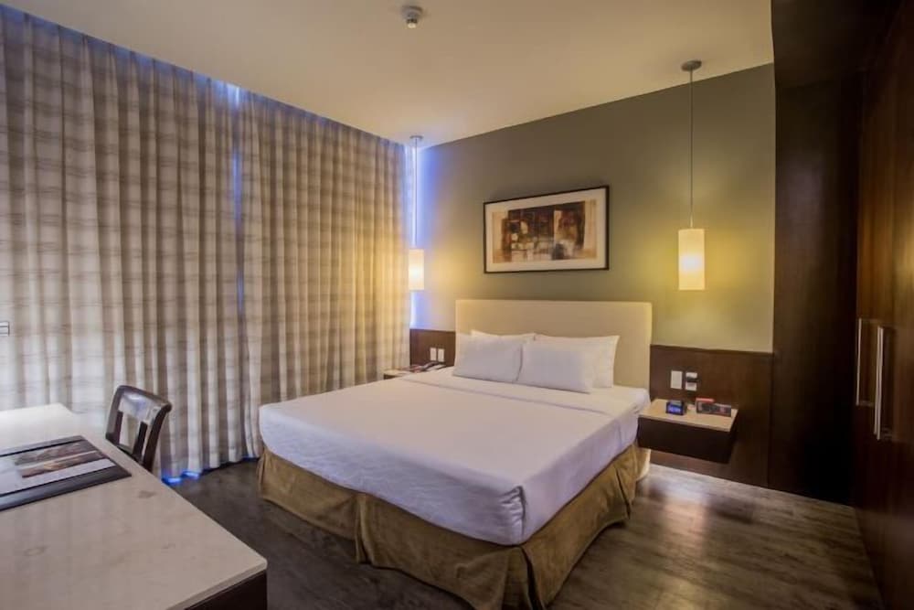 B Hotel Alabang 2