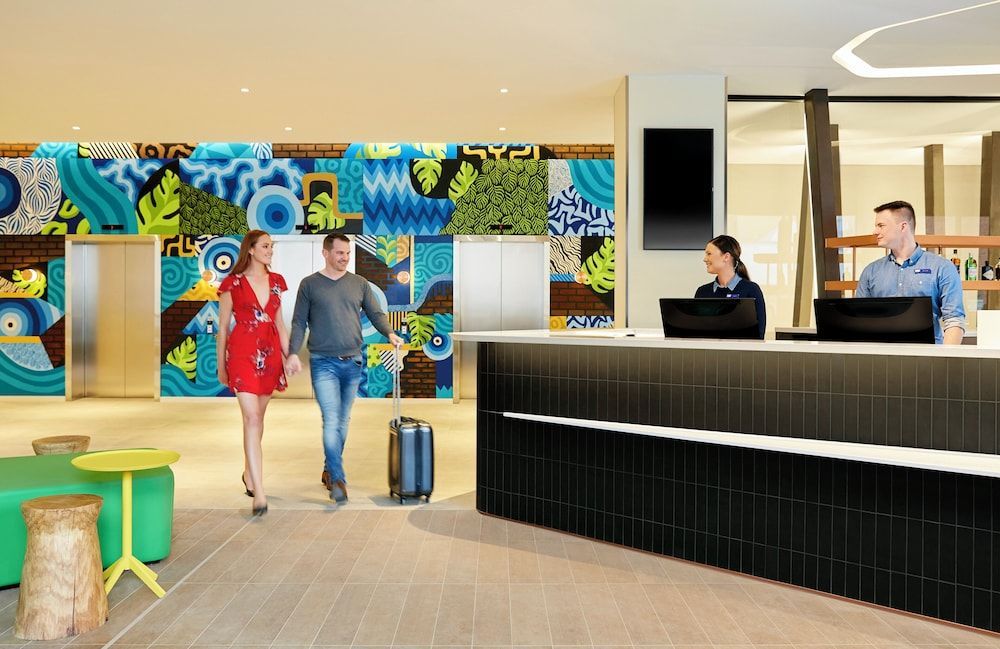 Holiday Inn Express ADELAIDE CITY CENTRE by IHG 1
