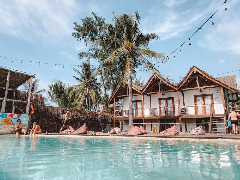 Mad Monkey Gili Trawangan 1