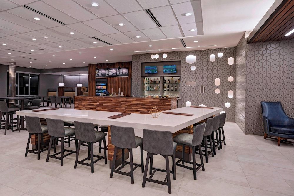 Courtyard by Marriott Houston Sugar Land/Lake Pointe 1