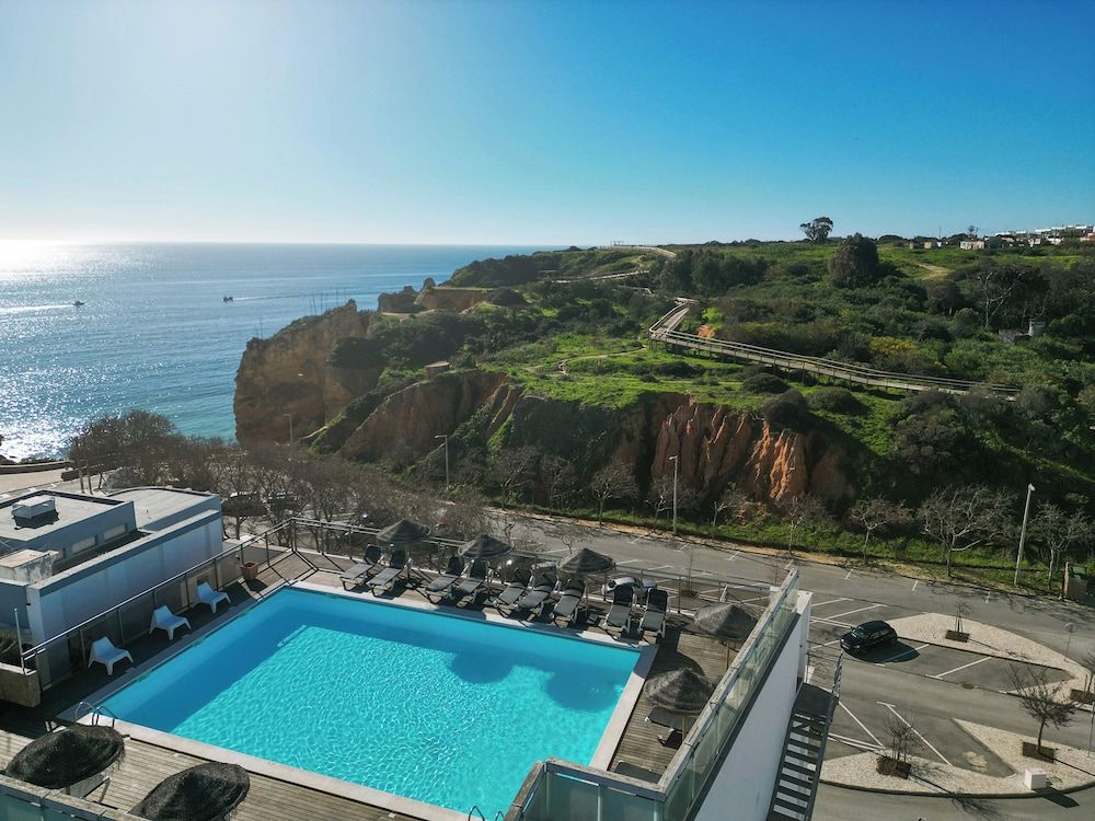 Carvi Beach Hotel 1