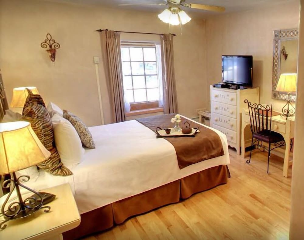 Hotel La Fonda Taos 1